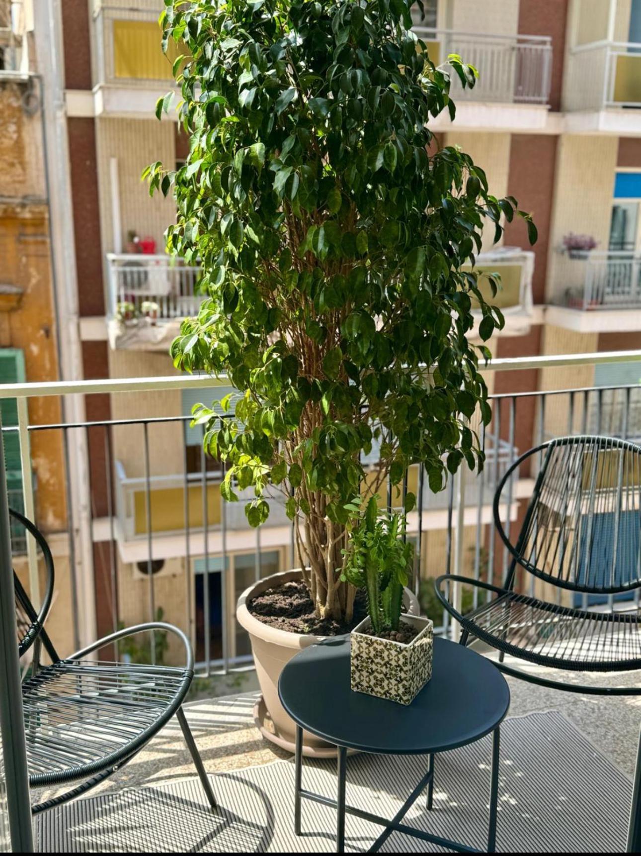 Visconti 90 Apartment Bari Exterior foto